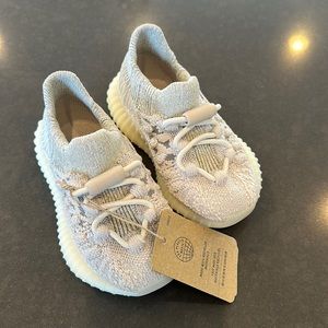 Yeezy Toddler Shoes, Size 6, NWT